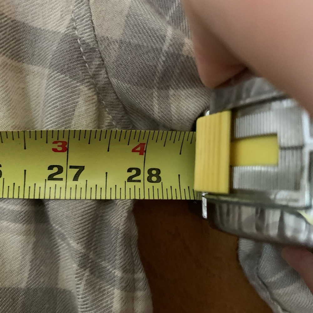 Nordstrom Treasure & Bond Boxy Plaid Flannel in Beige and White - Picture 9 of 11